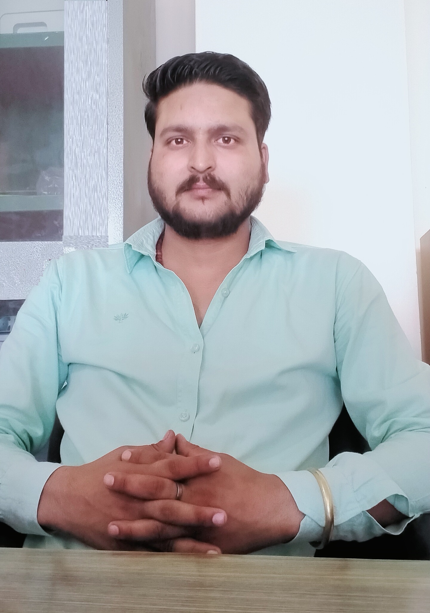 Mr. tijender chauhan